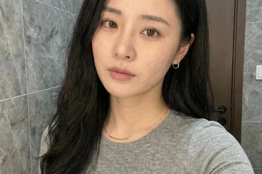 不开打赏、自曝老底这网红仅仅靠着一股“傻劲”频上热搜