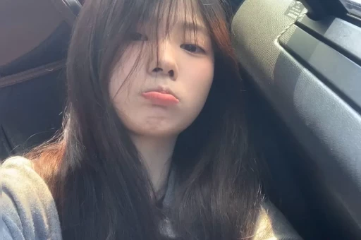 一杯啤酒定终生！胡军豪饮输给老婆结婚26年狗仔愣是拍不到黑料